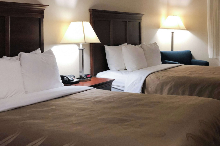 Bedroom 3, Quality Inn I-70 at Wanamaker, Shawnee