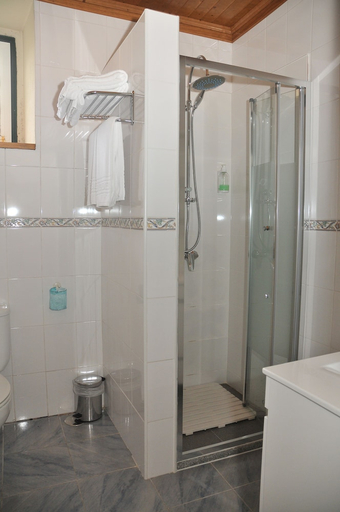 Bathroom, Casa de Santa Ana da Beira, Seia