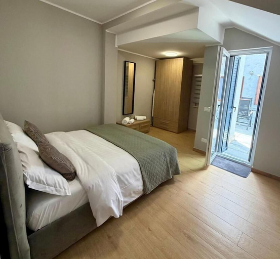 Room 5, Casa Magenta Apartment 5, Verona