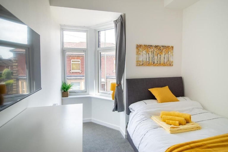 Room 4, 29 Twyford, Hampshire