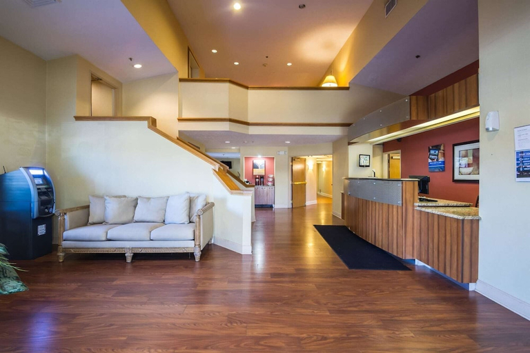 Public Area 2, Motel 6 Indianapolis, IN - Airport, Indianapolis