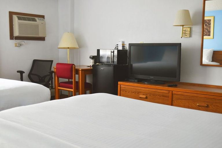 Bedroom 4, SureStay by Best Western Glendive Yellowstone River, Dawson
