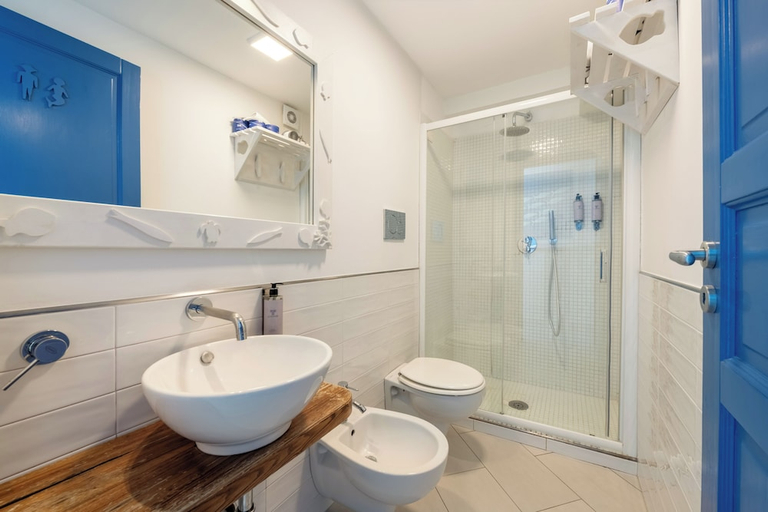 Bathroom 4, Residence Le Terrazze Sorrento, Napoli