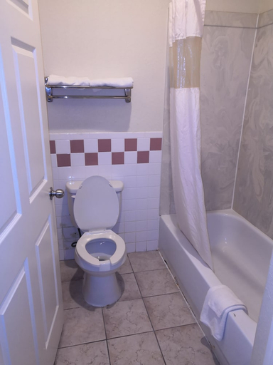 Bathroom 4, Scottish Inn & Suites, Houston