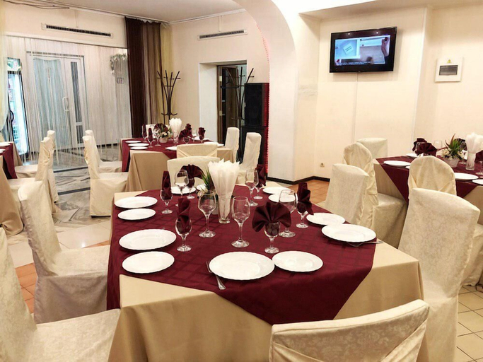 Food & Drinks 4, Hotel Raitex, Artem gorsovet