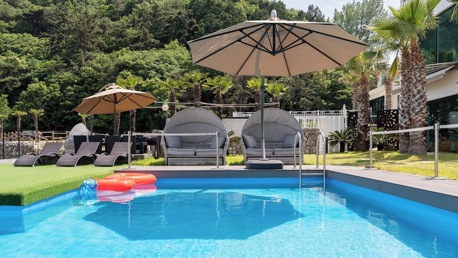 Sport & Beauty 5, Namhae Orosy Bada Pool Villa & Pension, Namhae