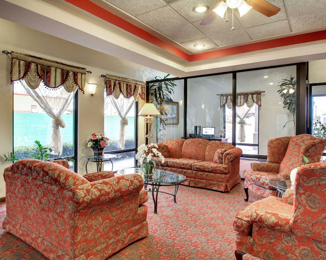 Public Area, Quality Inn & Suites Clinton - Jackson West, Hinds