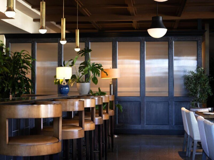 Others 4, The Aster, Los Angeles