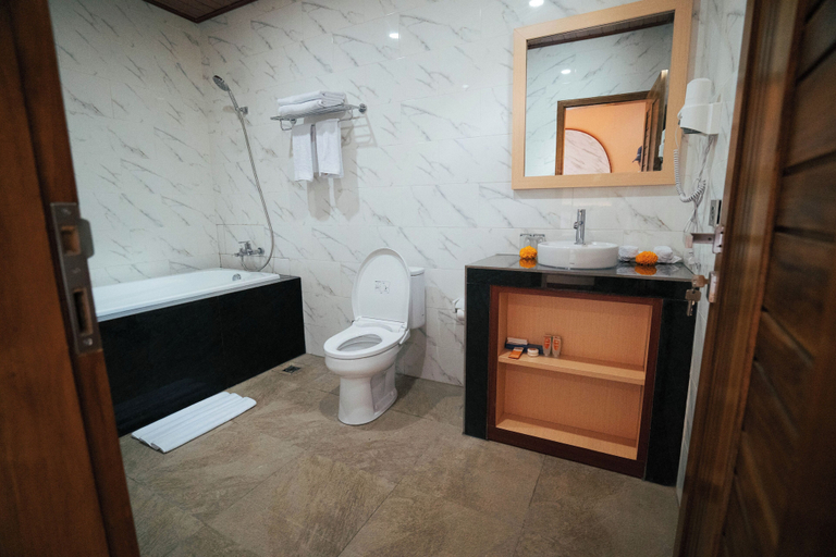 Bathroom 3, Varigata Private Villa Nusa Penida, Klungkung