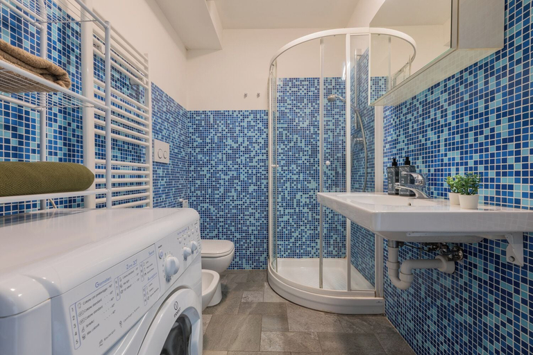 Bathroom 4, Loft Lingotto by Wonderful Italy, Torino