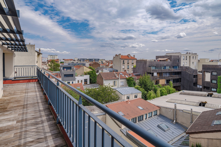 Property grounds 3, Paris Delorme Terrace residence, Seine-Saint-Denis