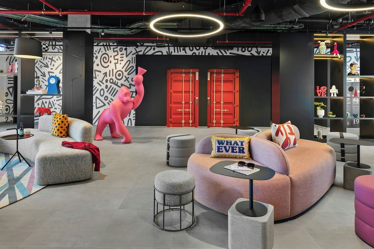 Public Area 3, Moxy Alfragide Lisboa, Amadora