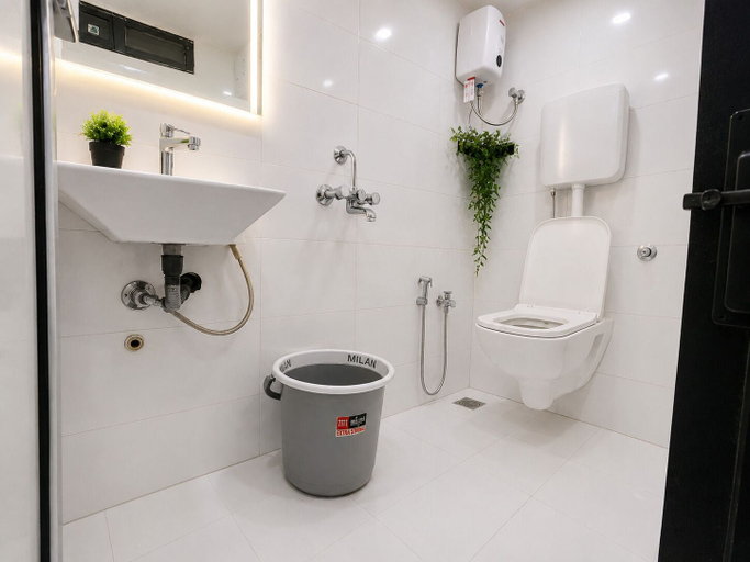 Bathroom, Angel Inn By Glitz Hotels, Mumbai Suburban