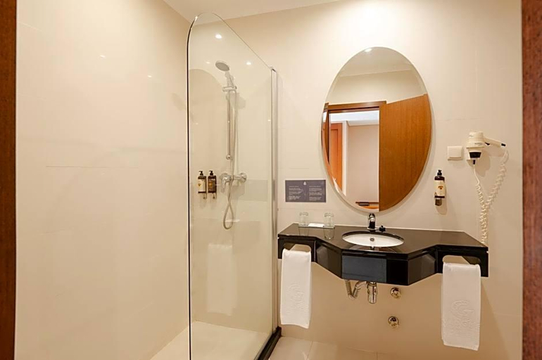 Bathroom 4, Vila Gale Atlantico, Albufeira