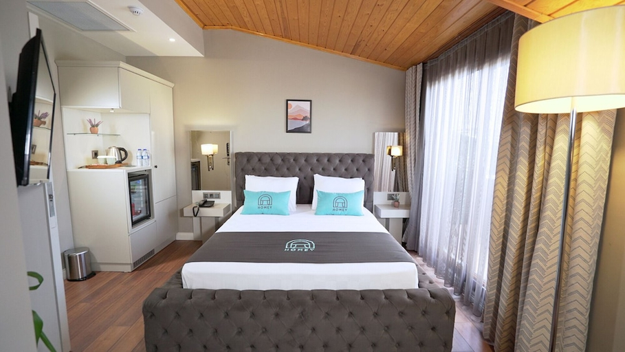 Bedroom 2, Homey Airport Hotel, Arnavutkoy