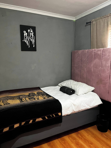 Room 4, Serene 3-bedroom Apartment in Cape Town - Pets Welcome!, City of Cape Town