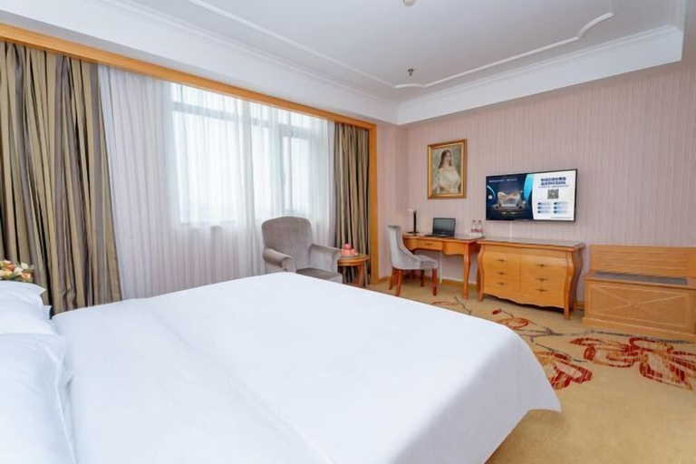 Bedroom 2, Vienna Hotel Hunan Hengyang Railway Station, Hengyang