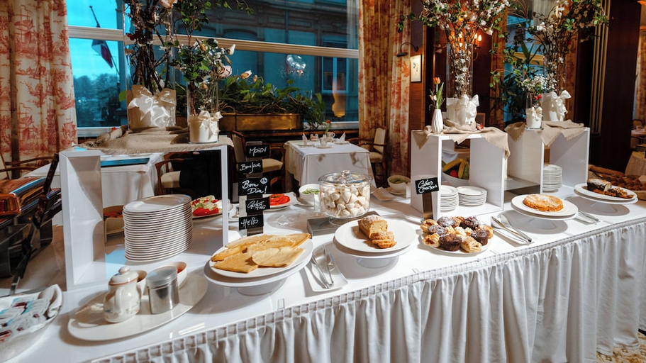 Food & Drinks 5, Grand Hotel Cravat, Luxembourg