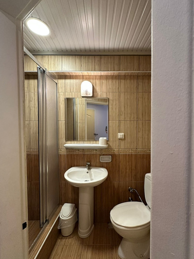 Bathroom 5, Hotel Büyük Şehzade, Fatih