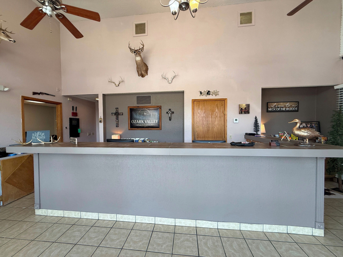 Others 5, Ozark Valley Lodge, Taney