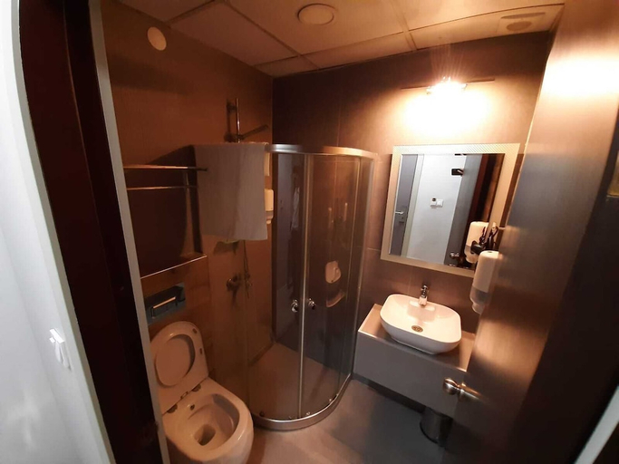 Bathroom 3, Sinada Otel, Merkez