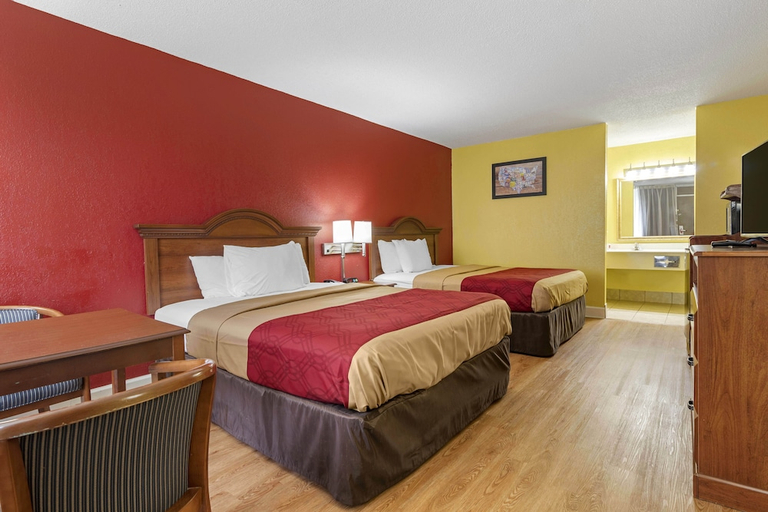 Bedroom 5, Econo lodge Douglas, Coffee