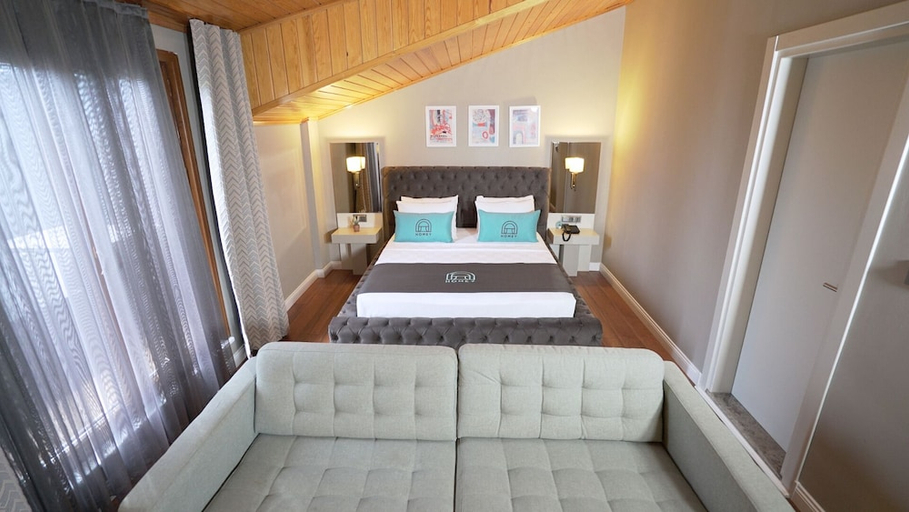 Bedroom 4, Homey Airport Hotel, Arnavutkoy