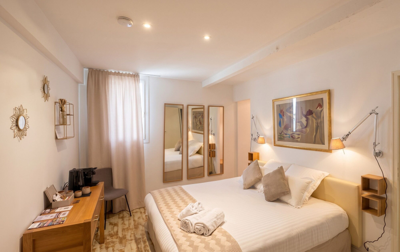 Bedroom 4, Le limas, Vaucluse