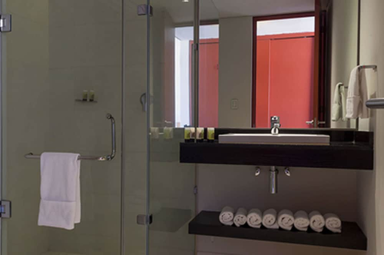 Bathroom 4, Gamma Morelia Beló, Morelia