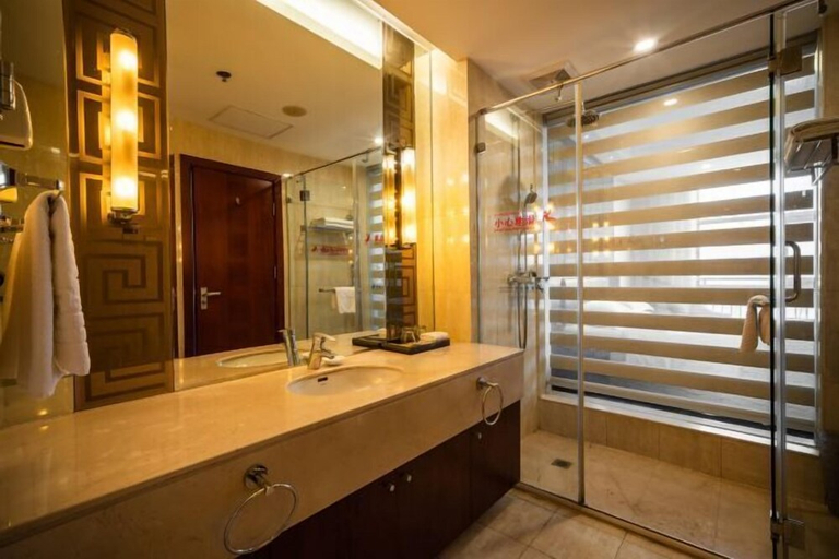 Bathroom 3, Huashan Mountain International Hotel, Xi'an