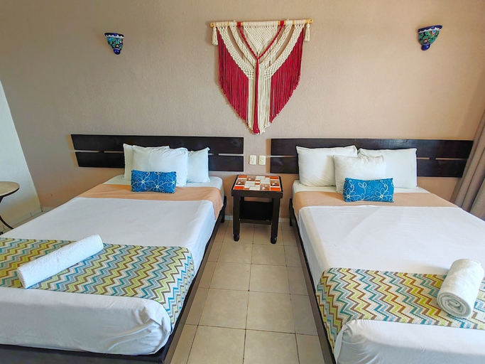 Bedroom 2, Hacienda Morelos Beach Front Hotel, Benito Juárez