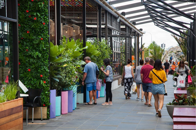 Others 3, Edit Auckland Greenlane, Waitakere