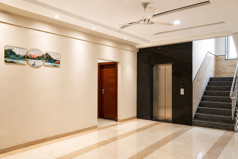 Room 5, Hotel Srinivasa Premier Indore, Indore