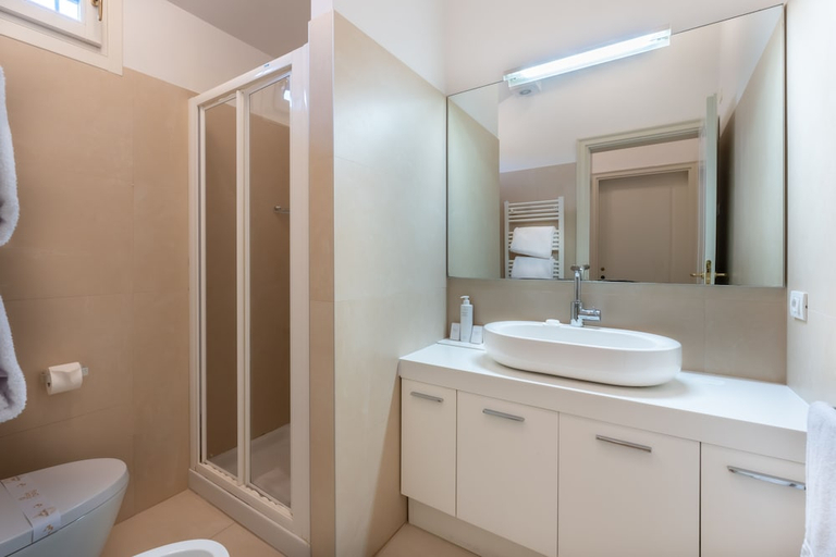 Bathroom 5, San Teodoro Palace Luxury Apartments, Venezia