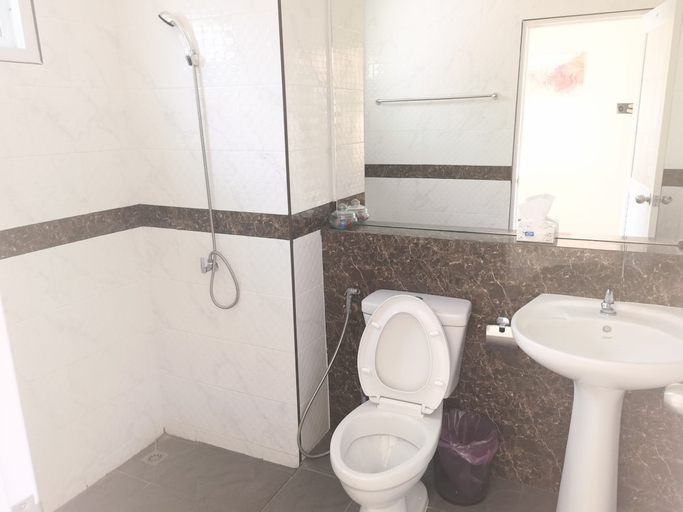 Bathroom, YYK Homestay, Nakhon Chaisi