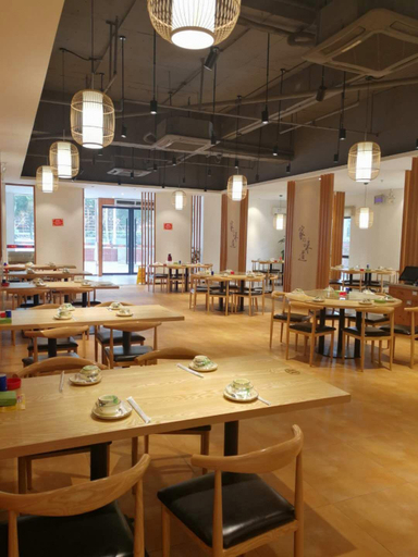 Food & Drinks 4, Vienna Hotel Zhuhai Huafashangdu Nanping Science Industrial Park, Zhuhai