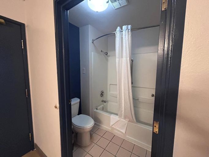 Bathroom 5, Spark by Hilton Denver Tech Center Centennial, Arapahoe