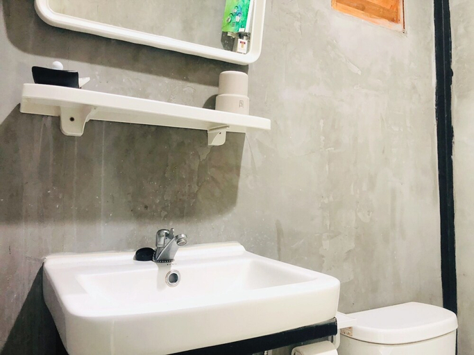 Bathroom, Simple Garden Resort, K. Wieng Chiang