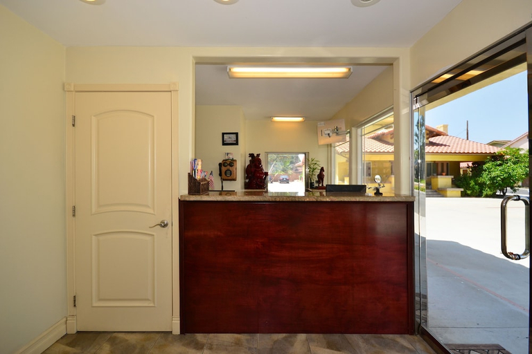 Public Area, Travelodge by Wyndham Brea, Orange