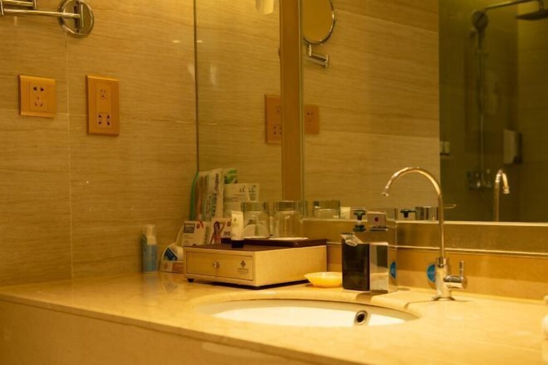 Bathroom 3, Jinling Yujingwan Hotel, Weifang