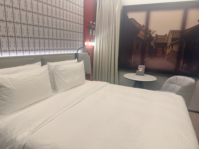 Room 2, Wanda Yue Beijin Wangfujin Tiananmen, Beijing
