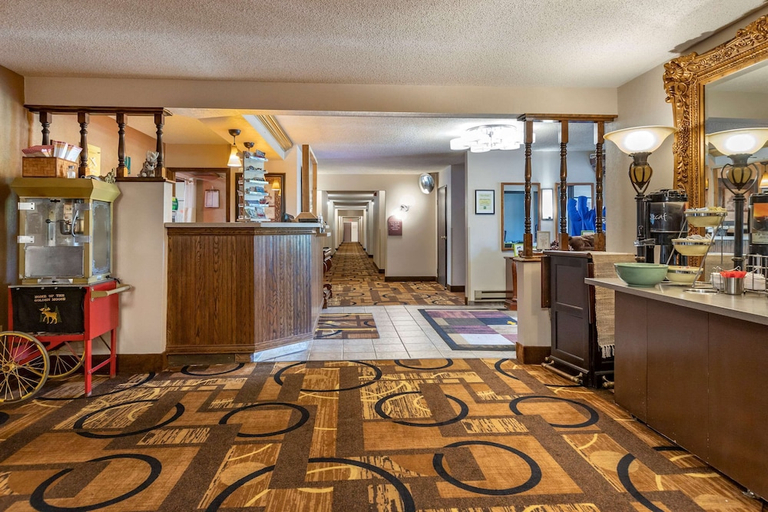 Public Area 2, Quality Inn Saint Ignace I-75, Mackinac