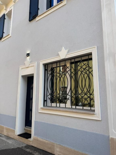 Exterior detail, Casa Magenta Apartment 5, Verona