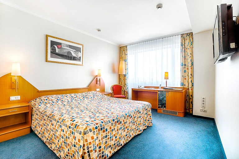 Bedroom 3, Rushotel, South-Western