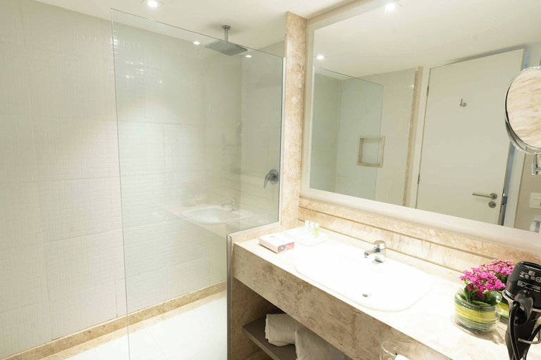 Bathroom 4, Hotel Atlante Plaza, Recife