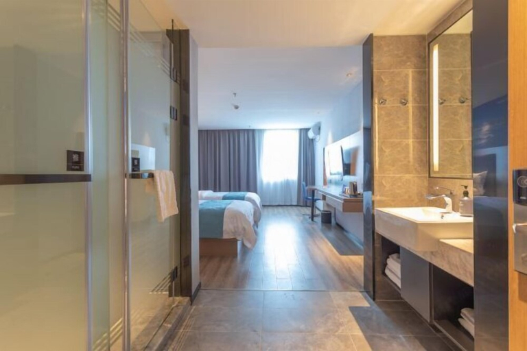 Bathroom 3, Yeste Hotel Qinzhou Bay Plaza, Qinzhou