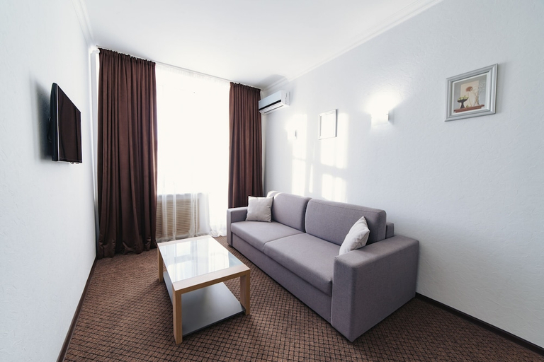 Others 5, Izhhotel, Zav'yalovskiy rayon