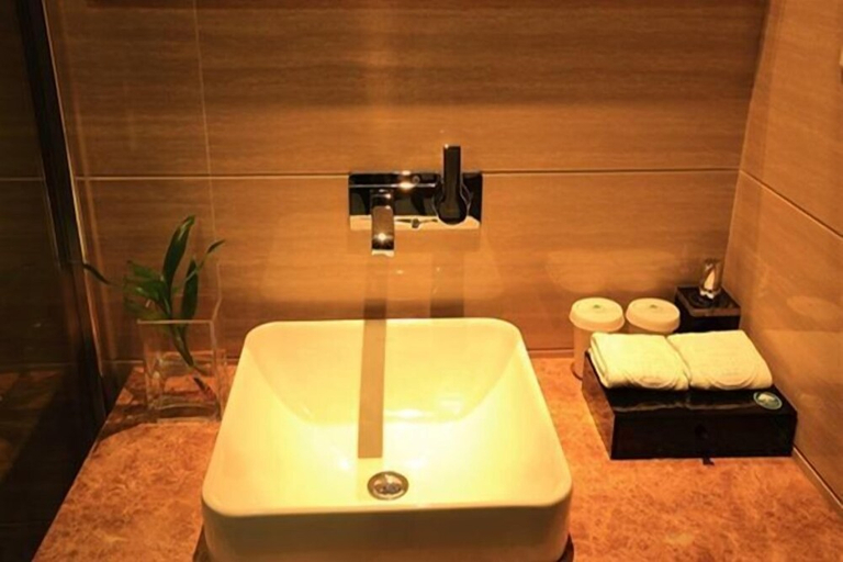 Bathroom 3, GreenTree Inn Jiangsu Nantong Qidong Middle Heping Road Hotel, Nantong