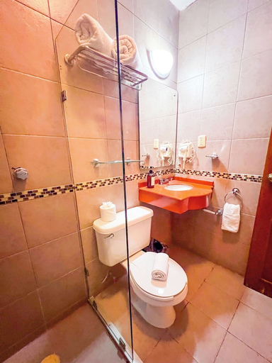 Bathroom 4, Hotel Maya Campeche, Campeche