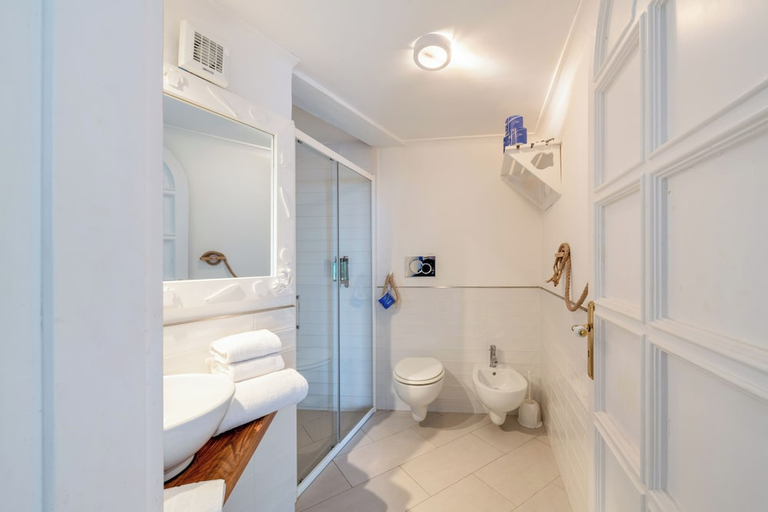 Bathroom 4, Residence Le Terrazze Sorrento, Napoli